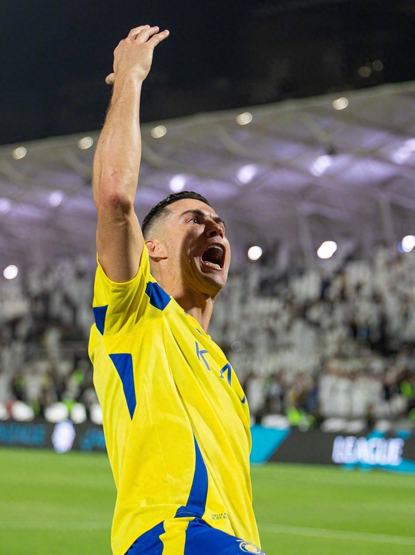 名更靠前 名更靠前