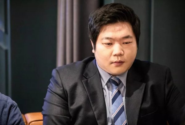 伴随手臂挥 伴随手臂挥