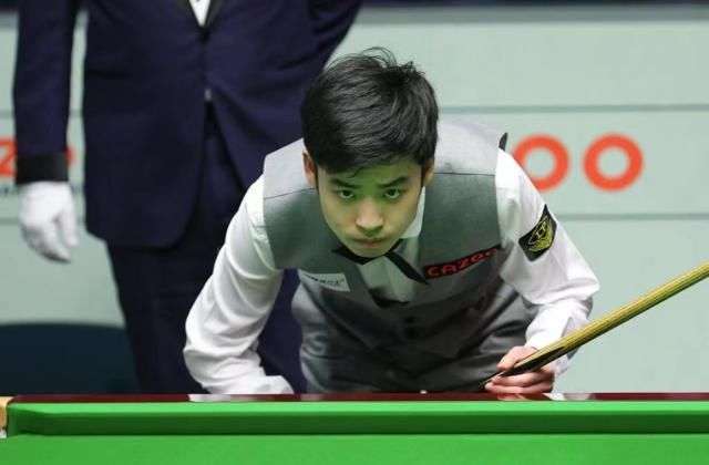 他们继续以 他们继续以