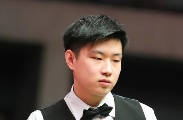 场上的进一 场上的进一